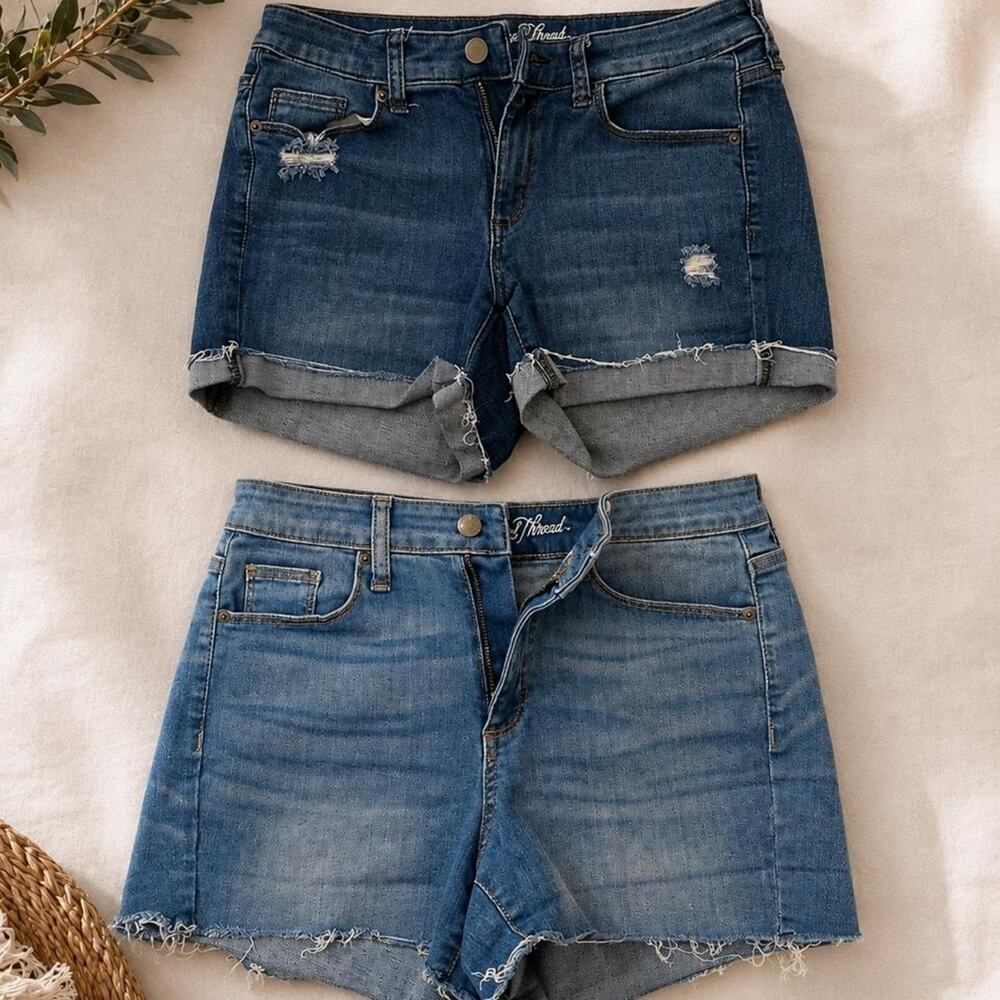 Universal Thread Denim Shorts 2 Pair Bundle Distressed Cutoff Jean Shorts 6 28